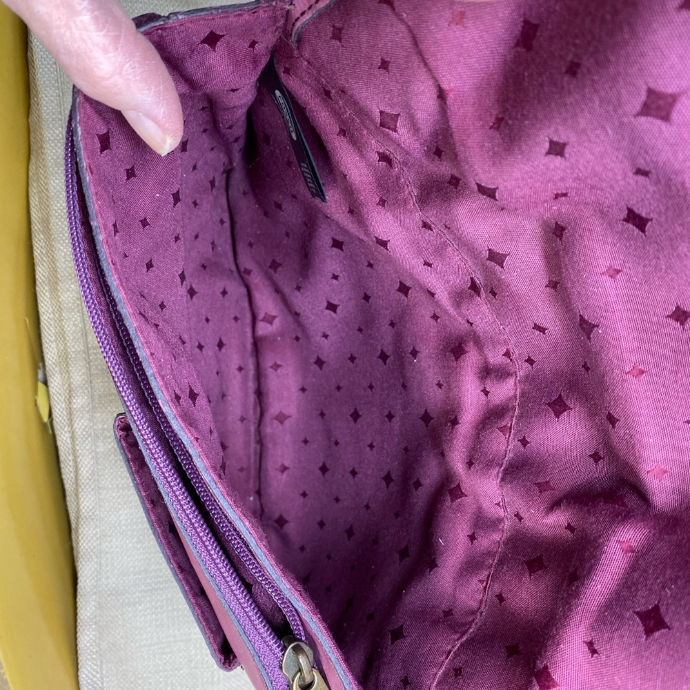 Fossil Flap Turnlock Crossbody In Raspberry - image 8